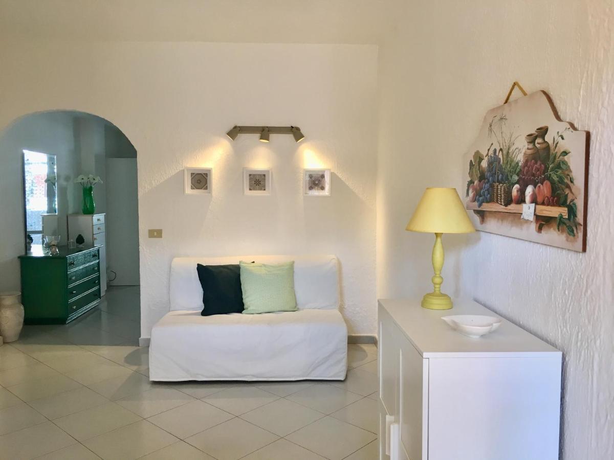 Baia Degli Dei - Living La Nike Appartement Giardini-Naxos Buitenkant foto